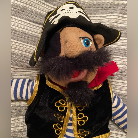 Melissa & Doug Pirate Hand Puppet Barnacle Bart Pretend Play Plush No Stick - Picture 5 of 11